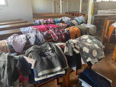 Хасидська громада в Умані надає одяг вимушеним переселенцям