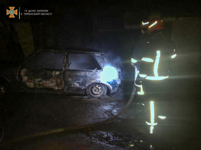 В Умані підпалили автомобіль