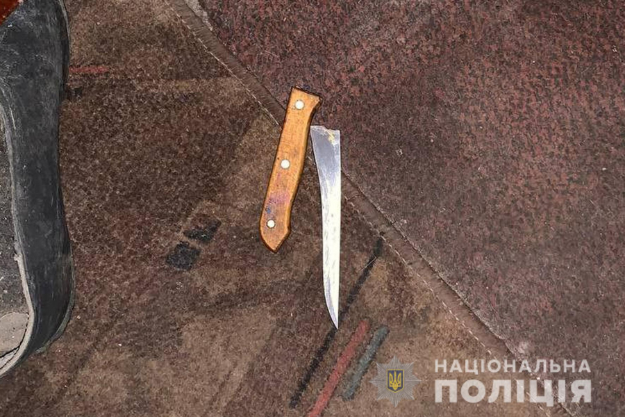Мешканець Уманського району ударив жінку ножем у живіт, його затримали
